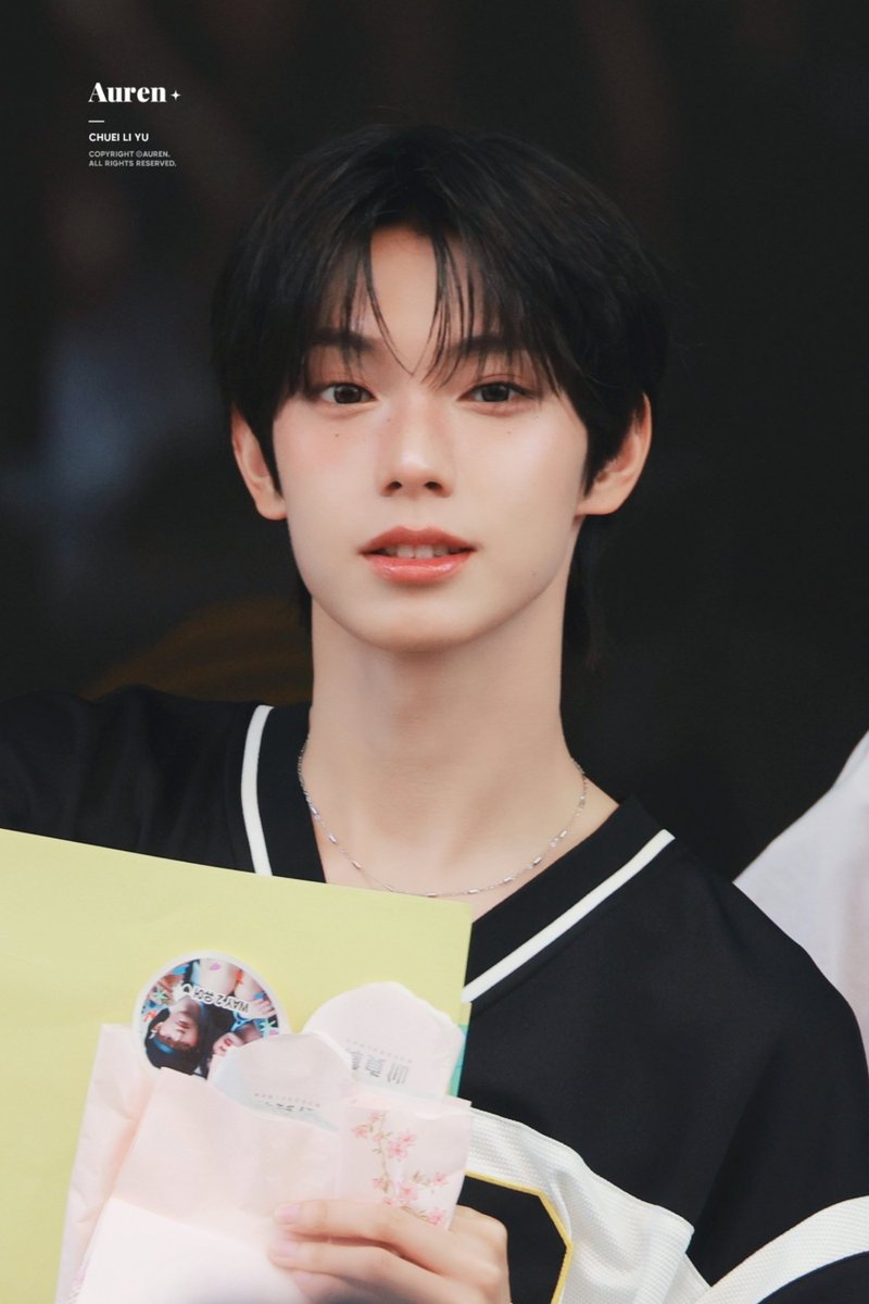 𝐀𝐮𝐫𝐞𝐧✦ tweet media