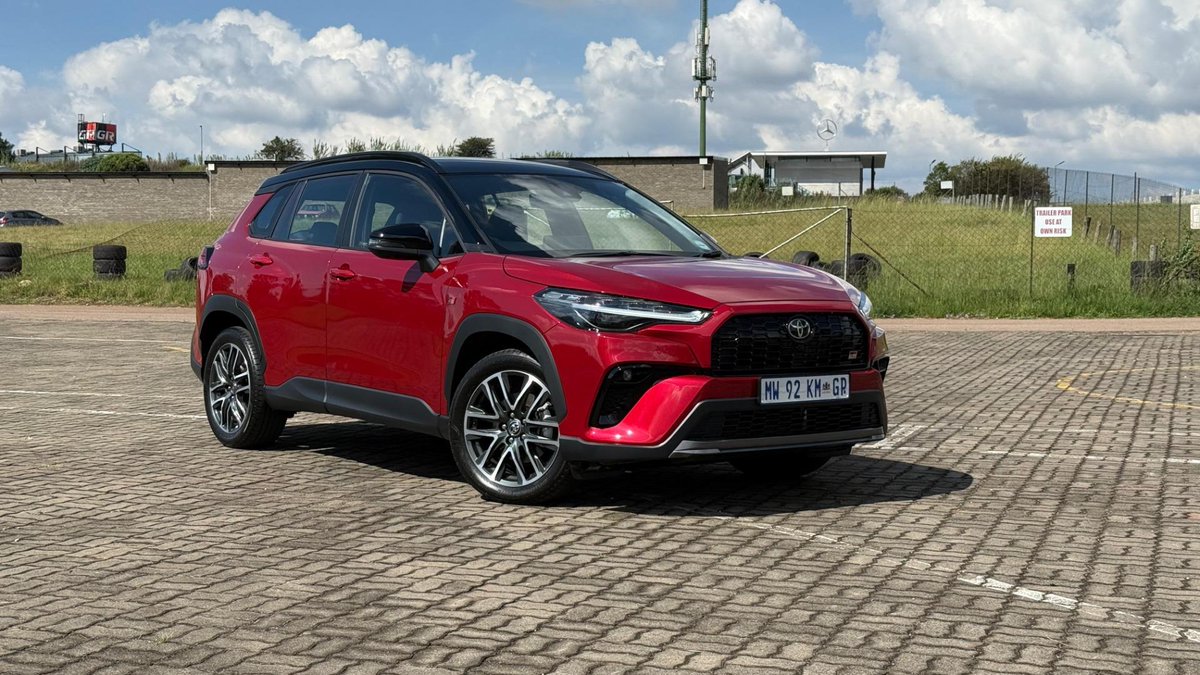AutoTrader tweet media