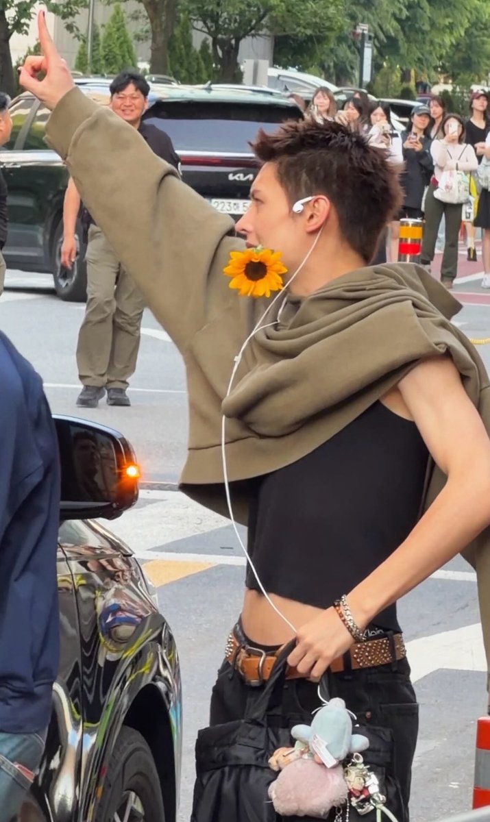 zhaoyufinesheyt's tweet photo. Im weak Im weak https://t.co/4t8LwBmwMY