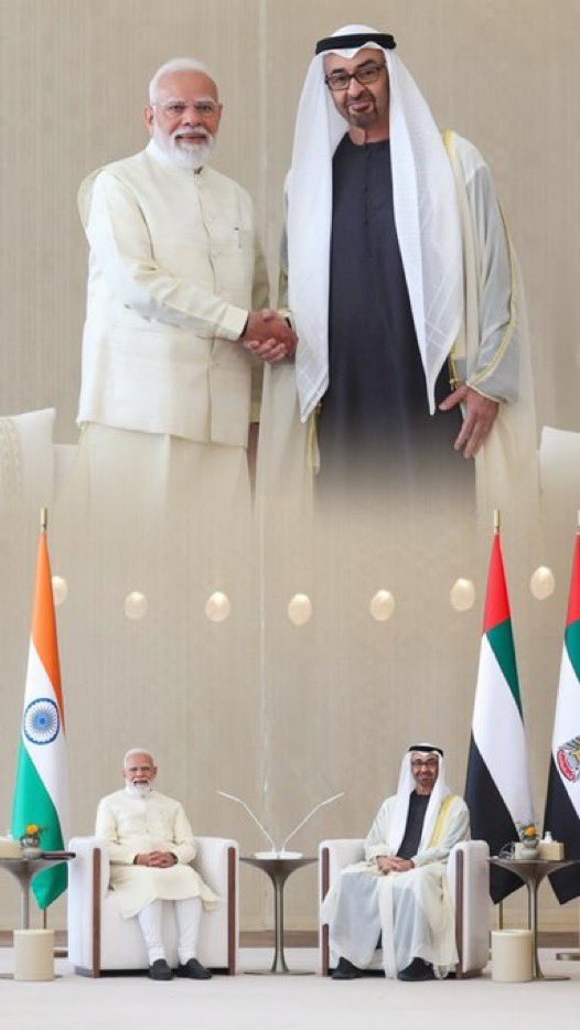 AljabriJmaal's tweet photo. #رئيس_الدولة في مقدمة مستقبليه.. رئيس وزراء #الهند يصل #الإمارات في زيارة رسمية 🇦🇪🇮🇳 https://t.co/u8UhjeZG09