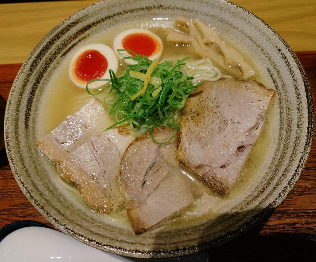 ウロコダキさん二世(低浮上気味) tweet media