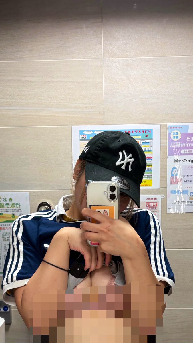 みみ tweet media