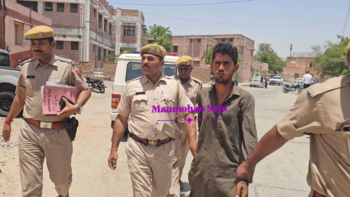 Syed_Sadam786's tweet photo. Awais is a mentally ill Pakistani national currently detained in India after crossing the border by mistake. A person with a mental disability should be treated with care, not as a threat. We call for his immediate repatriation on medical and humanitarian grounds.
​#Mentalhelth https://t.co/zSoeHb0WTC