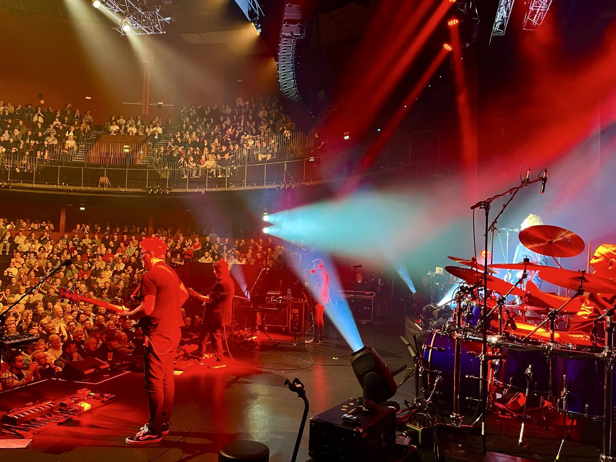 Steve Hackett tweet media
