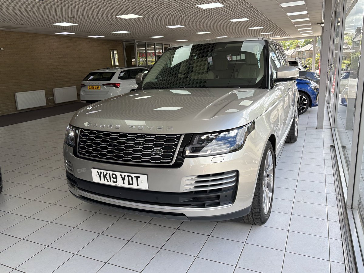 RonLeeLtd's tweet photo. 2019 19 Range Rover 2.0 P400 Autobiography, 14,543 Miles, Full Leather, Heated, Massage, Cooling Seats, Refridgerated Arm Rest, Pan Roof, Adjustable Suspension, Sat Nav, Climate Control…. Too much to list !! £38995 https://t.co/7SJN33cqHt