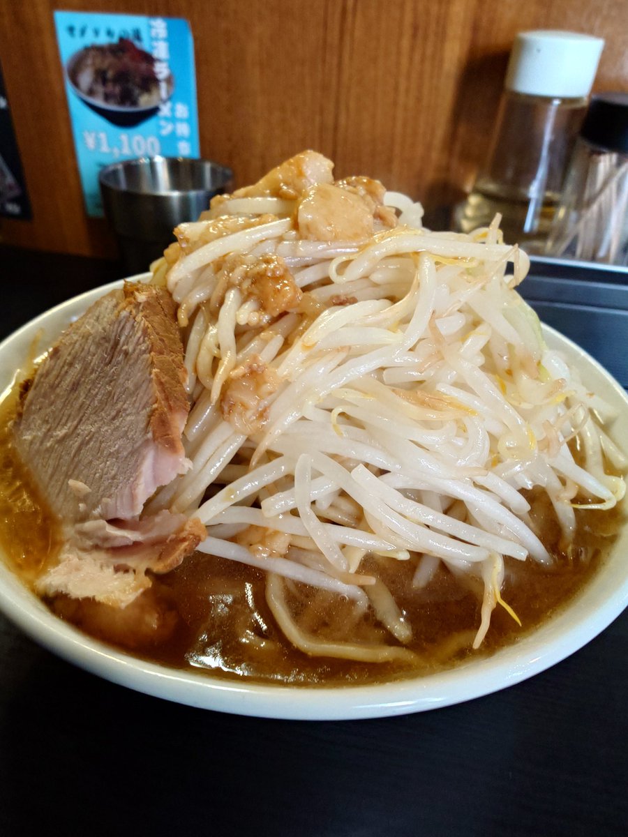 たっとぅー tweet media