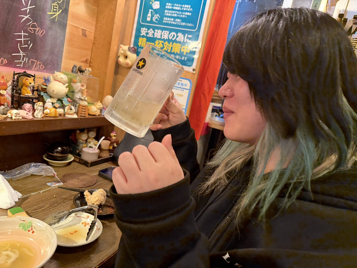 うめたろう tweet media