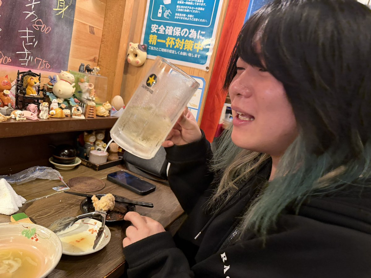 うめたろう tweet media