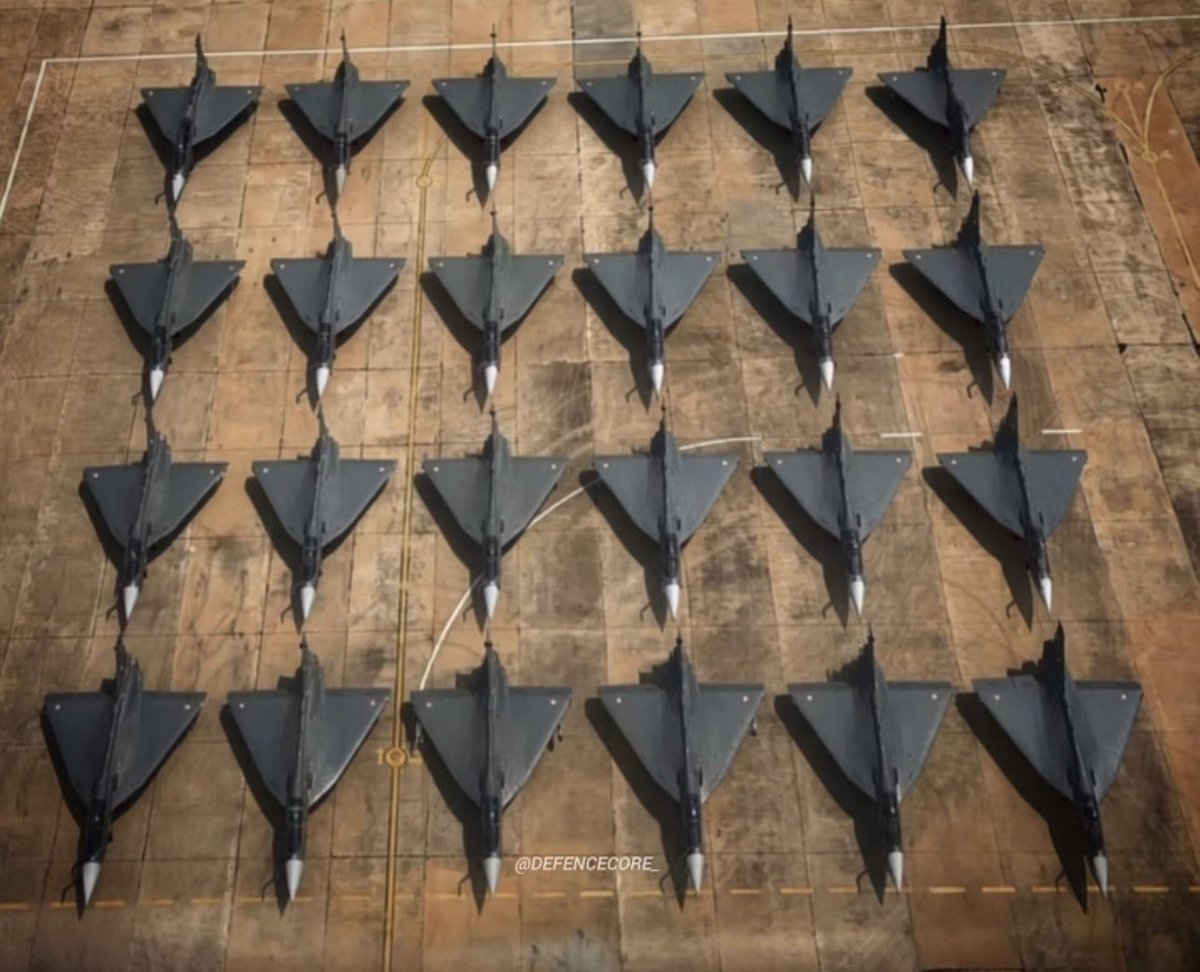 Defencecore's tweet photo. Tejas Mk1A production capacity is being expanded toward 30 aircraft annually with  3 active lines &amp; pvt sector integration. 🇮🇳

40+ industry partners &amp; Pvt suppliers are now part of the production chain. https://t.co/K44cOyOIcI