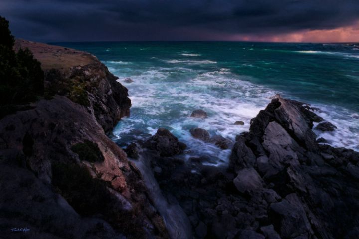 FrankSWilson's tweet photo. Art of the Day! "Sea And Land After Sundown". Buy at: https://t.co/uh8IQC7jGW https://t.co/59doZ5z5WH