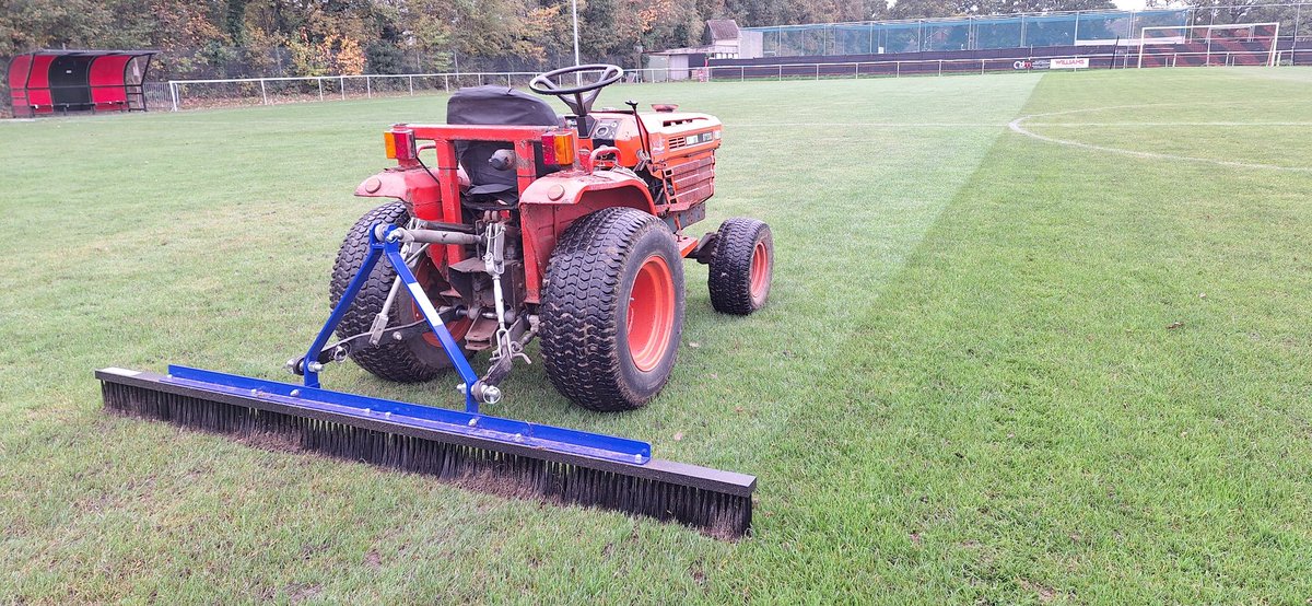 BrushesNwltd's tweet photo. Treated the old girl to a full service , that was interesting to do. She's good to go again #tank.
Had a run round & tidy up ready for a weekend tournament
#sgfc #midlandsleague ๐ #wearegoingup https://t.co/AEoW2wldxa