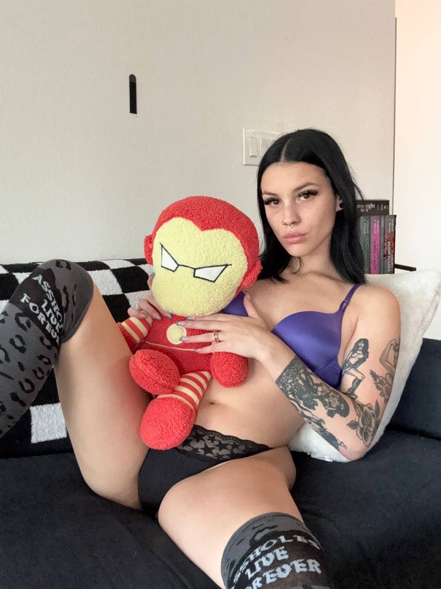 InkedBrat tweet media