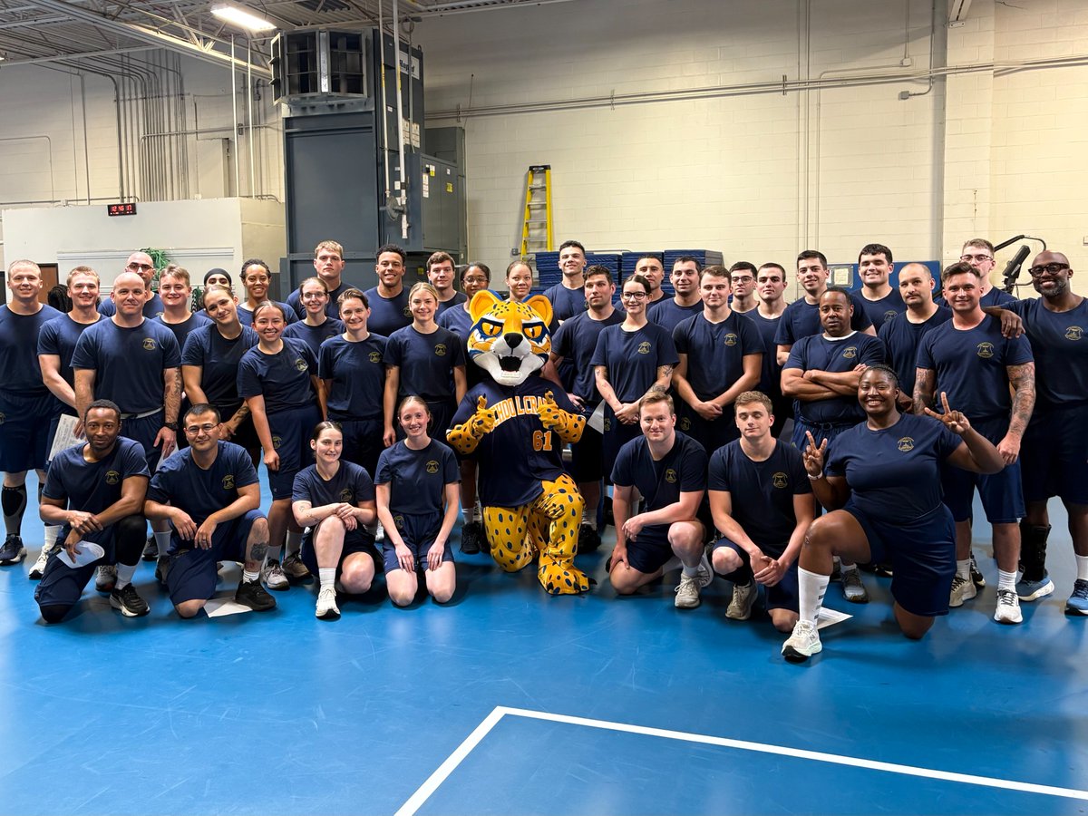 schoolcraftnow's tweet photo. Ozzy’s been exploring different career paths, and now it’s your turn! 🤖🚑⚙️ Join us tomorrow for Touch a Job at the Manufacturing &amp; Engineering Center!

More info: https://t.co/dQuOUZ4c6u https://t.co/rlRvSJw4bT