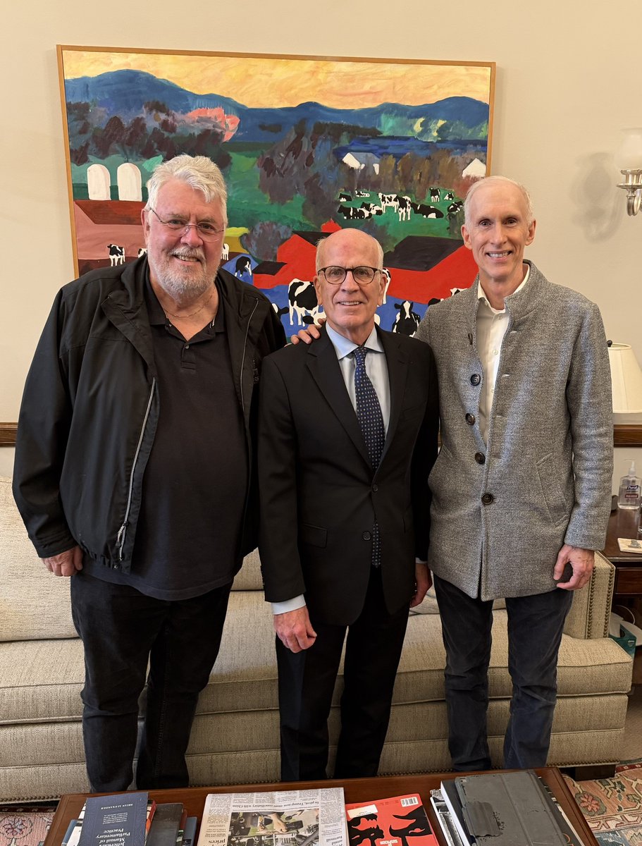 The_SCL's tweet photo. SCL President Ashley Irwin and SCL Board Member Mark McKenzie recently traveled to Washington D.C. to advocate for our creative community with lawmakers and representatives on the Hill!

#musicrights #capitolhill #scladvocacy #thescl https://t.co/E1tqTL62ZW