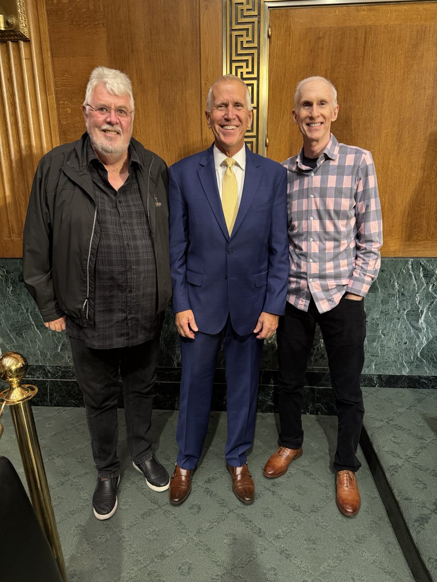 The_SCL's tweet photo. SCL President Ashley Irwin and SCL Board Member Mark McKenzie recently traveled to Washington D.C. to advocate for our creative community with lawmakers and representatives on the Hill!

#musicrights #capitolhill #scladvocacy #thescl https://t.co/E1tqTL62ZW