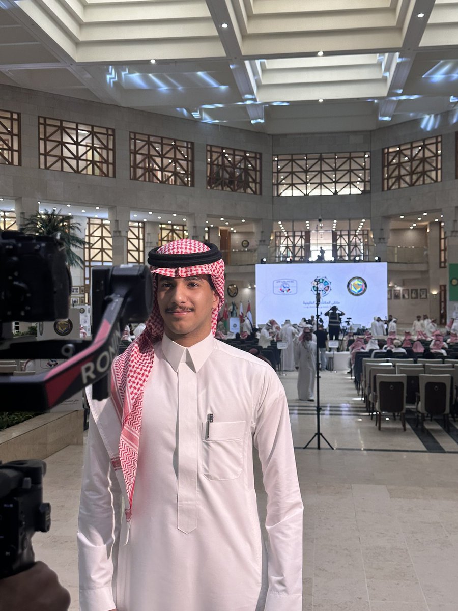 moayedalf's tweet photo. تشرفت بحضور ملتقى المكتسبات الخليجية، القائم في الأمانة العامة لمجلس التعاون .

الملتقى كان فرصة مميزة للتعرّف على المكتسبات التنموية والاقتصادية والتقنية التي تحققت بدول الخليج، إضافة إلى تبادل الخبرات والأفكار مع نخبة من المختصين والمهتمين في المجال . https://t.co/yEvQhiperF