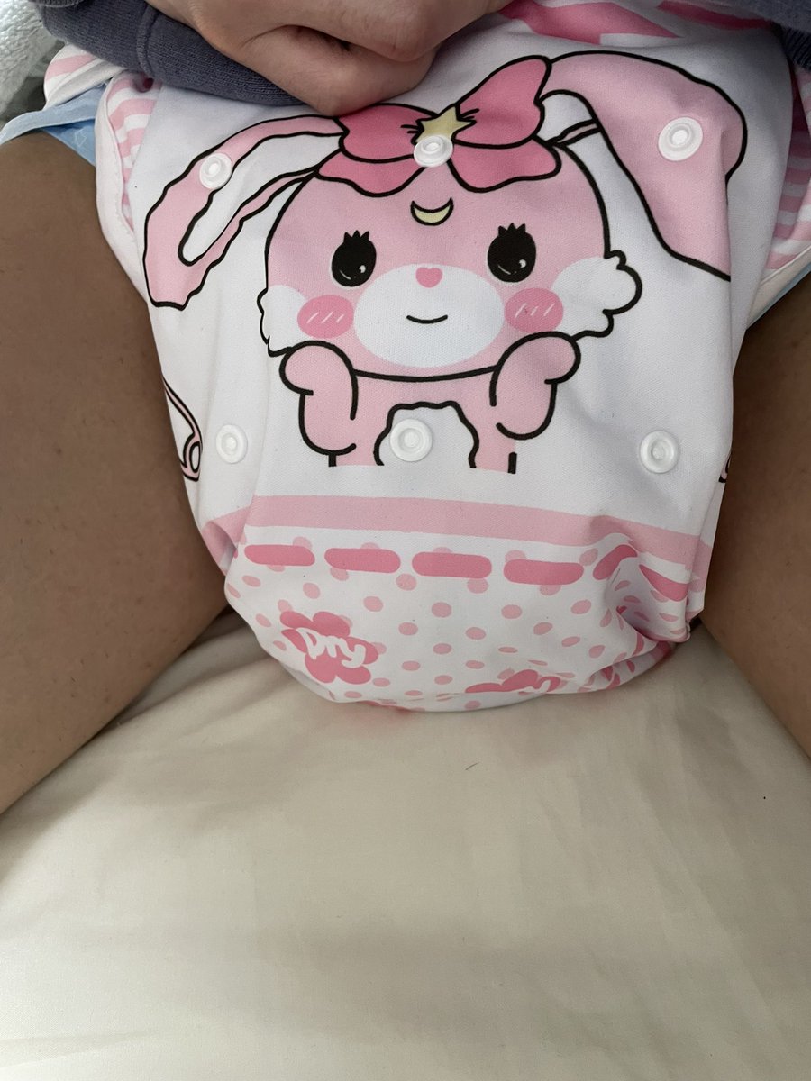 456omu's tweet photo. うさちゃんかわちい
 #ABDL
 #オムツ
 #おもらし https://t.co/j0XKKlTJCl