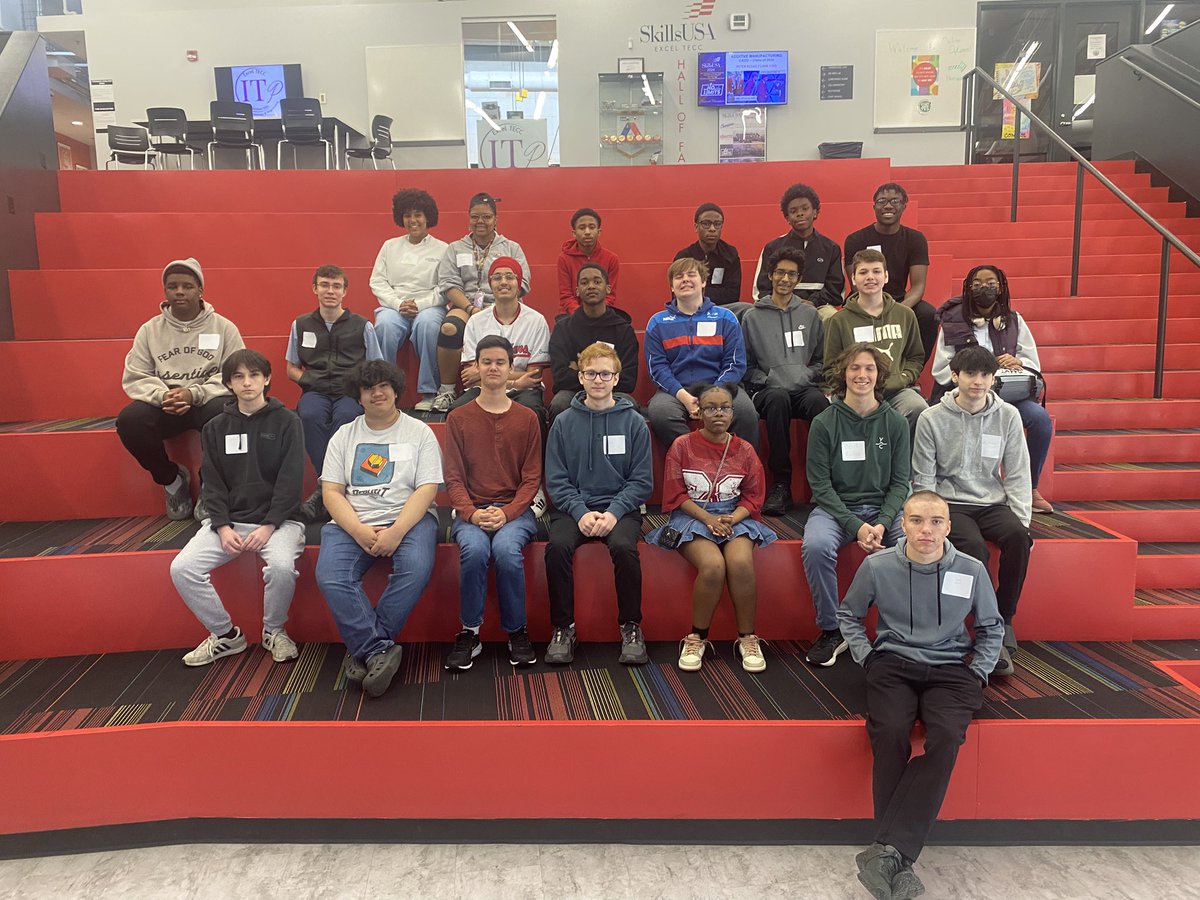 Excel_TECC_ITP's tweet photo. Welcome to the @ExcelTECC ITP Pre-Apprenticeship Class of 2028!  Looking forward to seeing you again in August. https://t.co/KFai5472ko