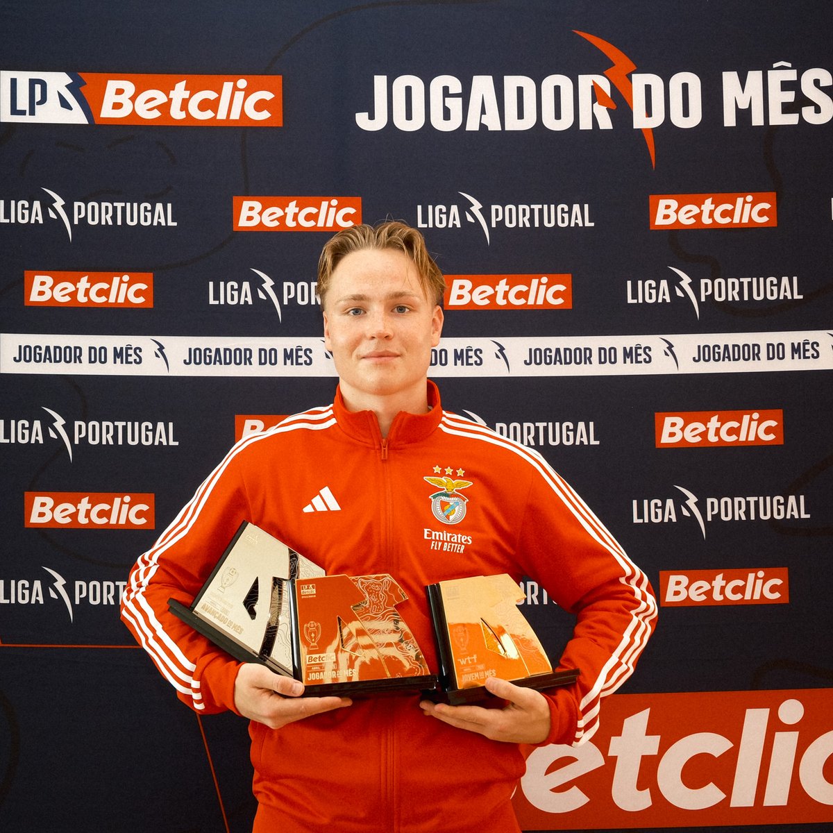 SL Benfica tweet media