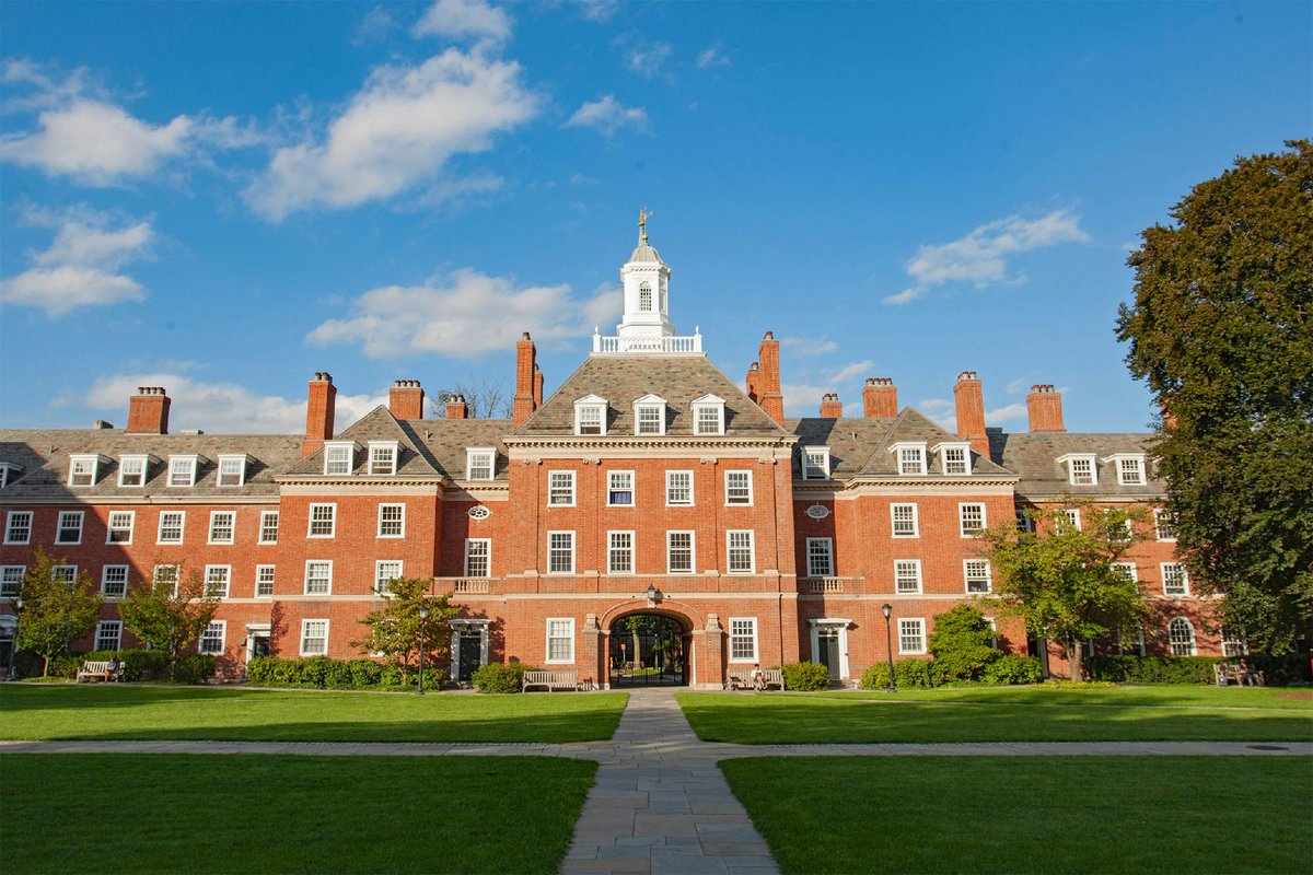 Yale University tweet media
