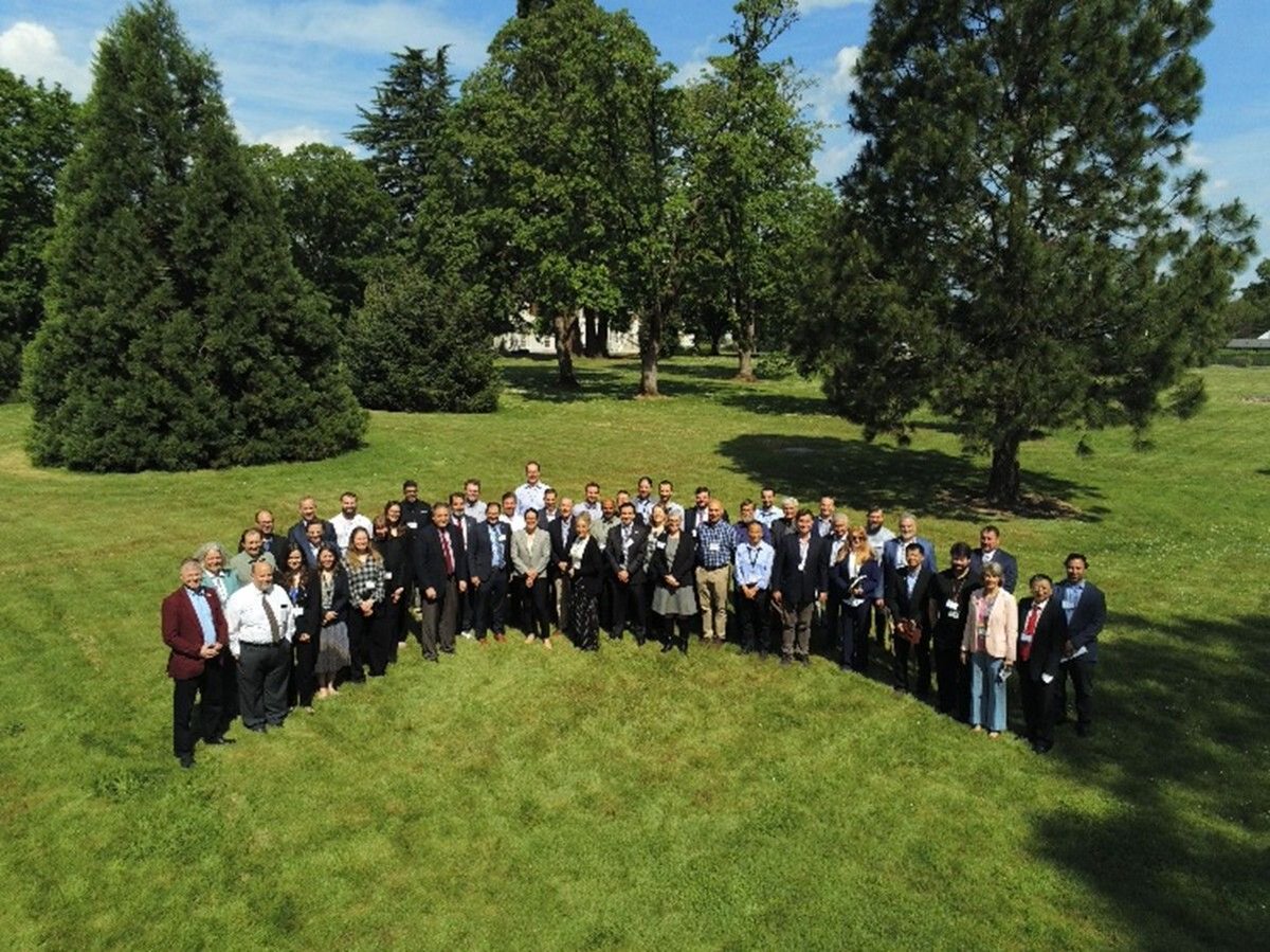 NETL_DOE's tweet photo. NETL launched its third Center of Excellence this week in Albany, Oregon, dedicated to critical minerals &amp; advanced alloys. The Lab is proud to partner with industry representatives, @HGEOgov, and @DOECMEI to advance secure and resilient critical minerals supply chains. https://t.co/ioEa4XjIIo