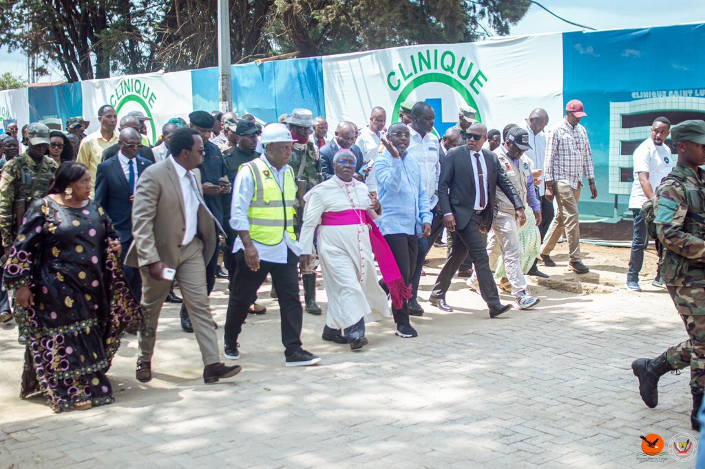 Col_Alimasi's tweet photo. Sud-Kivu| Infrastructures| AFC-M23: Bukavu vers une ville moderne, bien reliée et en plein essor : c’est l’ambition portée par le mouvement révolutionnaire AFC-M23. Elle s’est concrétisée ce vendredi 15 mai 2026 avec l’ouverture de l’avenue Mbaki, qui vient d’être recouverte d’un revêtement en pavés.