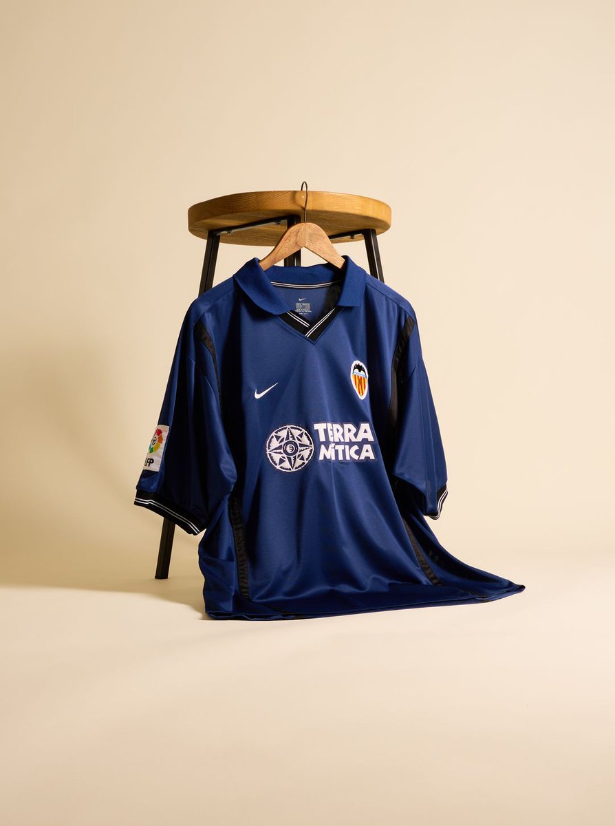 Classic Football Shirts tweet media