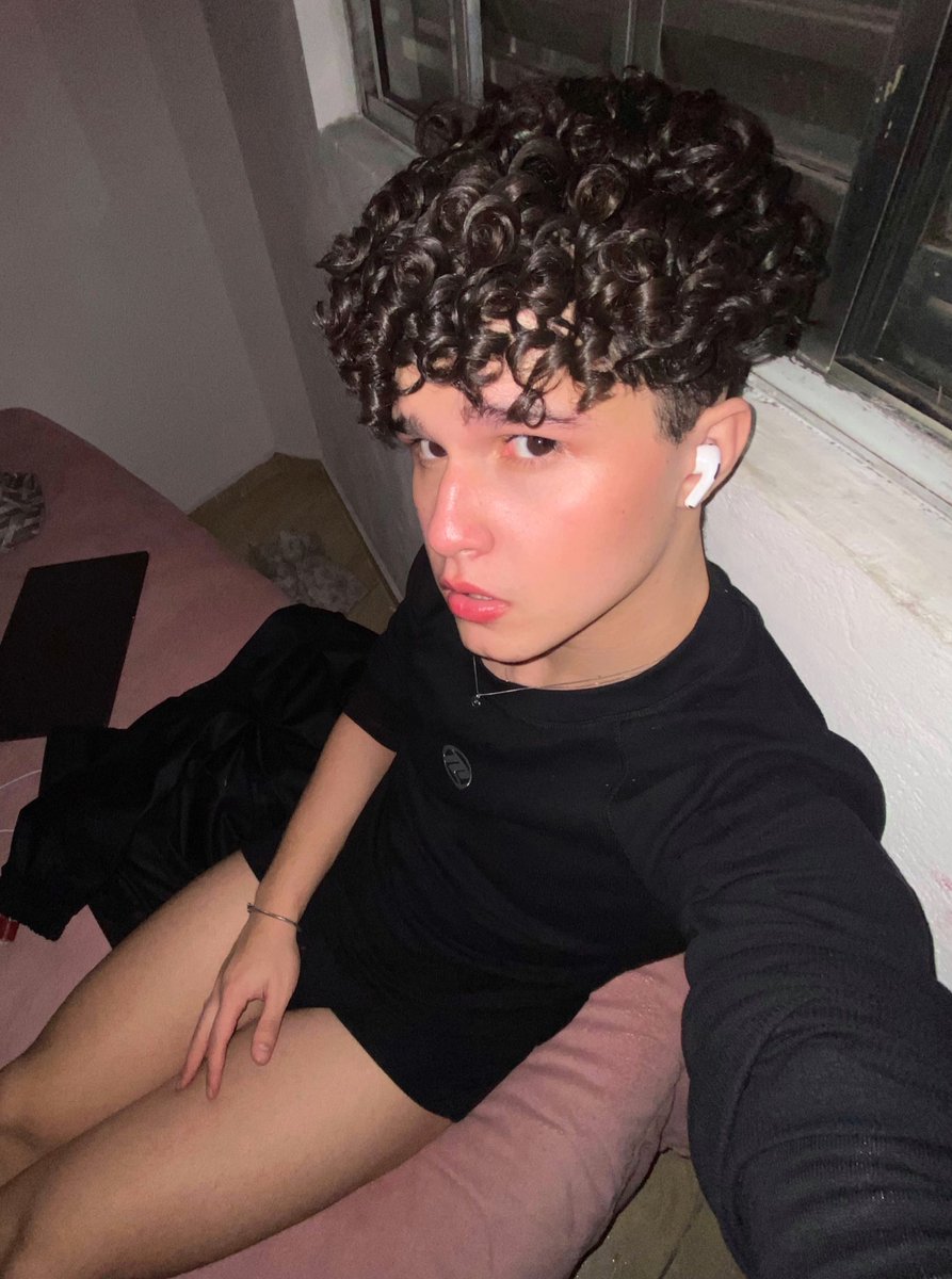 BoyCrush Hub tweet media