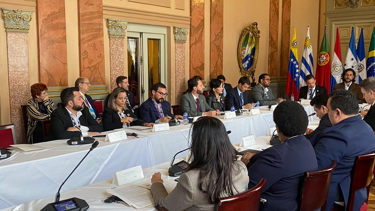 Embajada de Cuba en Colombia tweet media