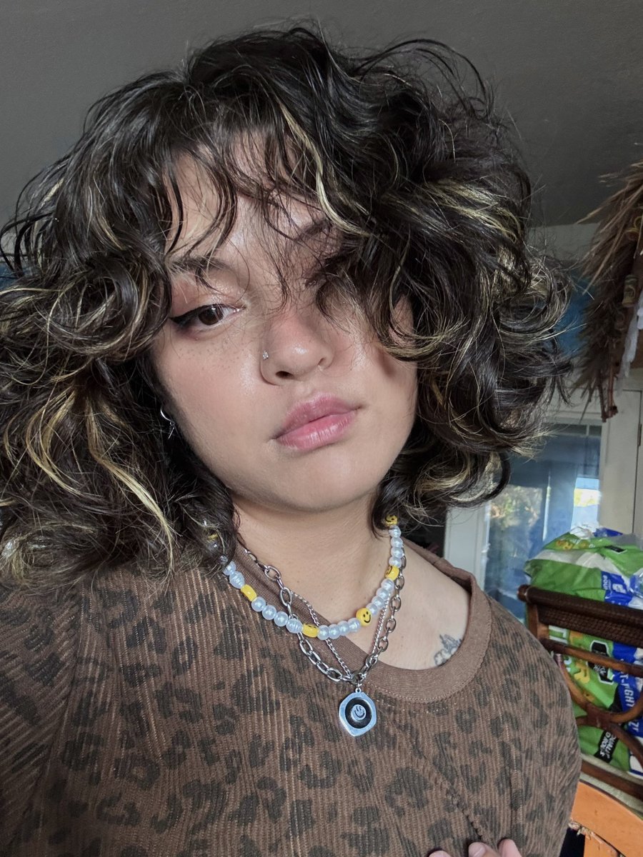 Kels ᵕ̈ is :( tweet media