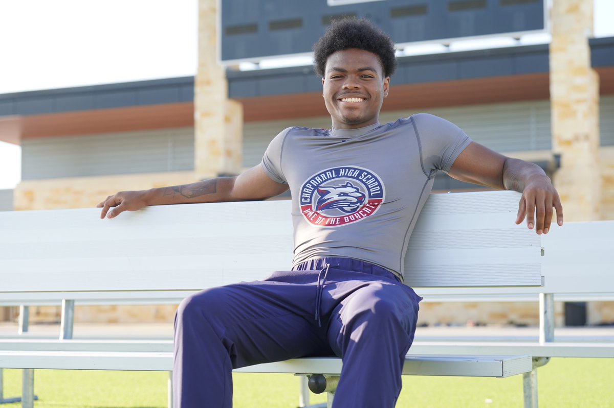 KilleenISD_'s tweet photo. Good luck to Chaparral’s Laila Erwin, Tyreona Lee, Aniya Coleman and Kaylani Bostic in the 4x100-meter relay and 4x200, and Kimoni Sherman in the 200 tonight in the UIL Class 5A State Track and Field Championships in Austin! #WeAreKISD https://t.co/R4W51MPSTp