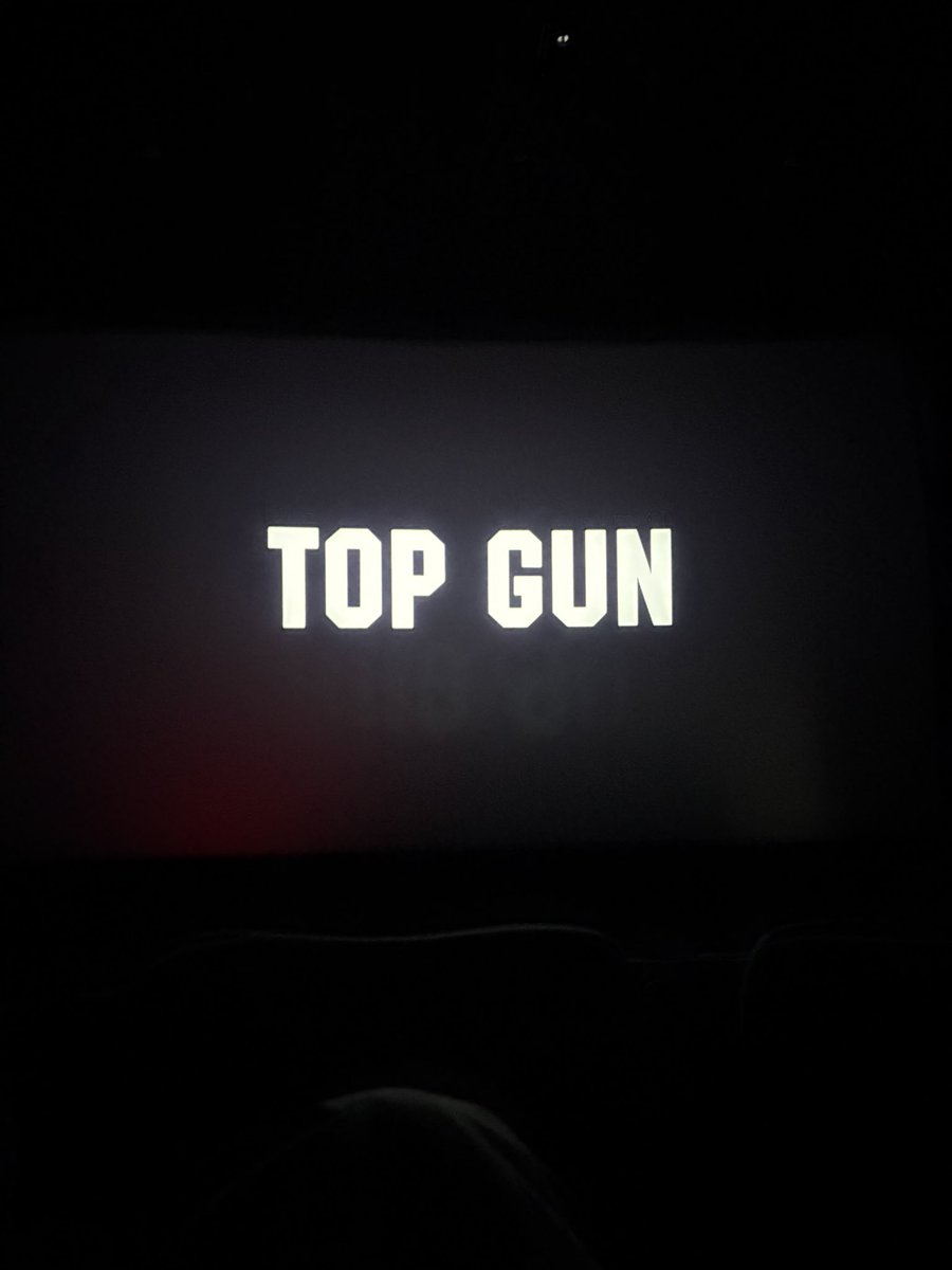 ruwssell's tweet photo. top gun dump https://t.co/2KaRToAI5D