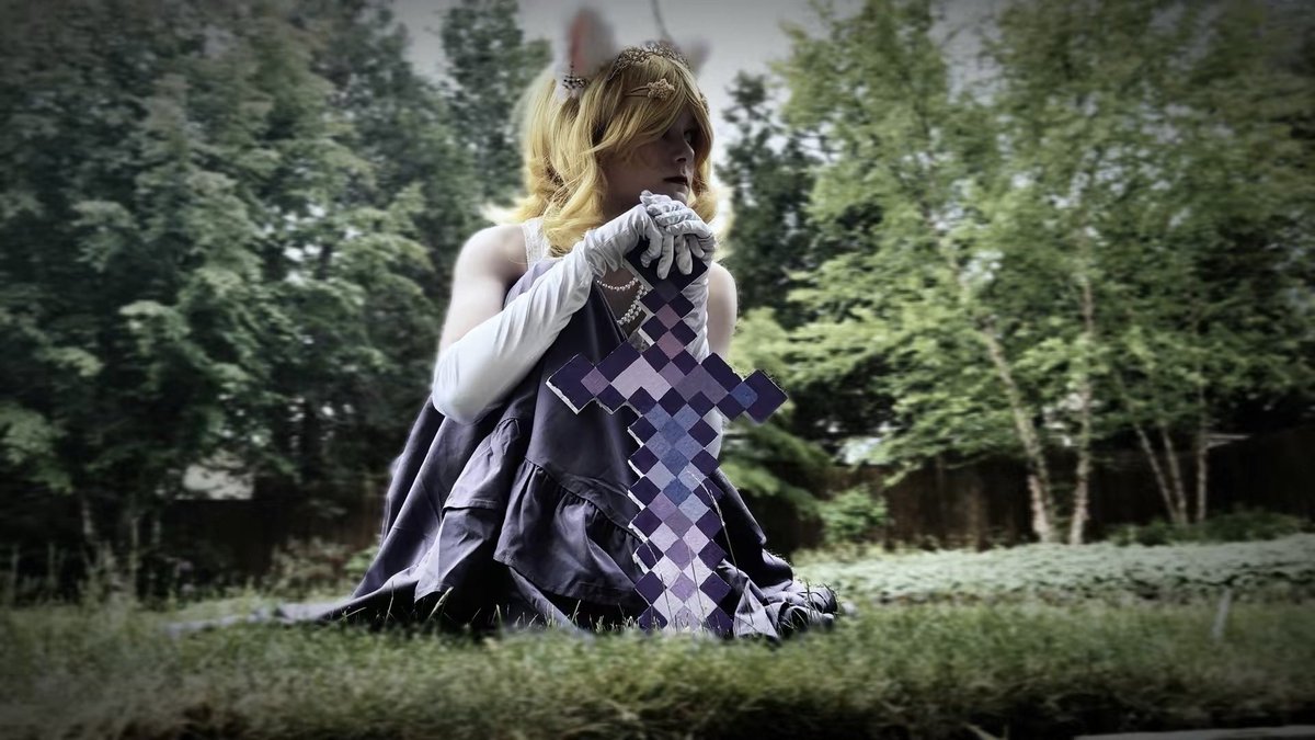 kataklysims's tweet photo. ok actually ill post these publicly. princezam cosplay Go.. #kingssmp #princezam https://t.co/K02SWcUS1G