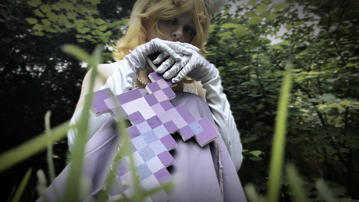 kataklysims's tweet photo. ok actually ill post these publicly. princezam cosplay Go.. #kingssmp #princezam https://t.co/K02SWcUS1G