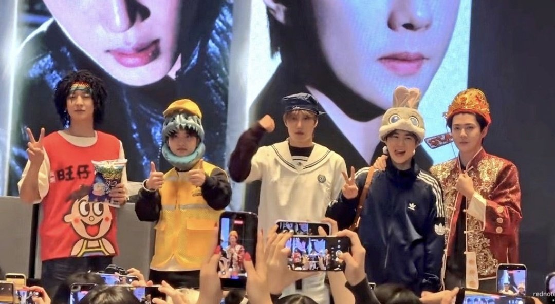 mdzlhcy​ ' my youth is EXO tweet media