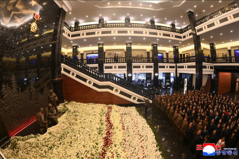 ColombiaKFA's tweet photo. Más de 232.000 personas han visitado en Pyongyang el Museo Conmemorativo de las Hazañas de Combate en Operaciones Militares en el Extranjero desde su apertura.

#RPDC #Pyongyang https://t.co/BpHWRIghYa