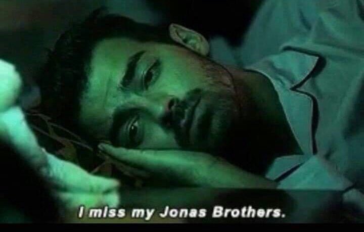 flxrlr13's tweet photo. Hermanas ya se me pasó el efecto sedante de los Jonas y ya volví a la realidad https://t.co/QJlGqmW3dC