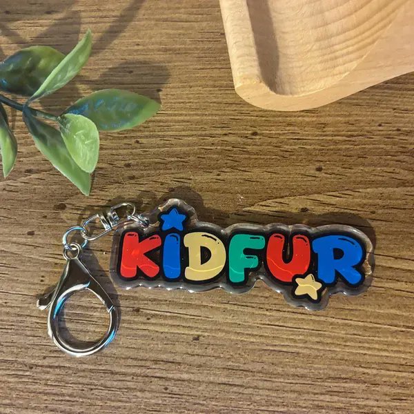 AlbysSpace's tweet photo. ✨ Keyring Restock! ✨

I ordered some more keyrings for selling at CFZ, a few extras have been added to my Etsy. Now with new words! https://t.co/UsR2F6csnq