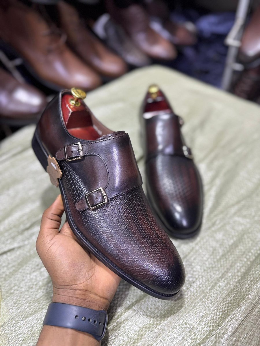Naberz shoes tweet media