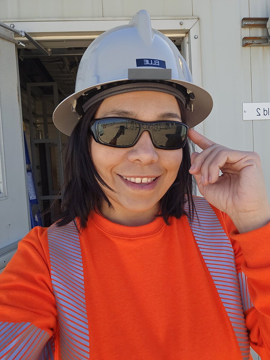 elitabl's tweet photo. @JuancheOrion los polarizados de safety son la verga https://t.co/gCf7bkAykc
