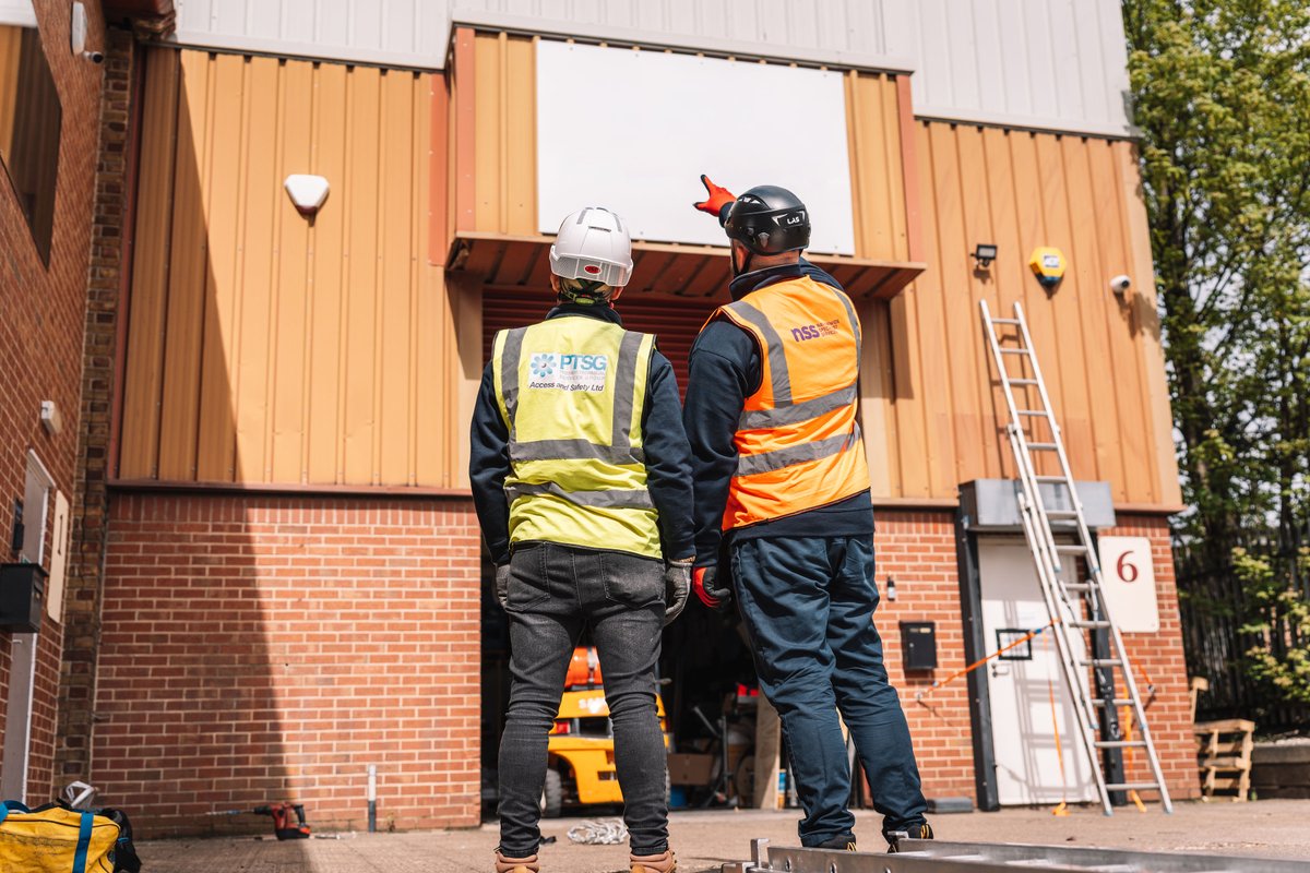 FMUKmagazine1's tweet photo. This week marks #NoFallsWeek 2026 and for @PTSG_LTD – a business founded on #WorkingAtHeight – it is one of the most important weeks in the calendar.
➡️https://t.co/GqjdmtEsbv
@nofallsweek
#facman #FacilitiesManagement #safety #SafetyCulture #compliance #RiskManagement https://t.co/rLX62j8MA2