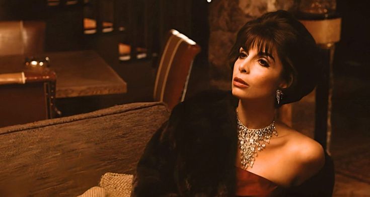 LegadoCorleone's tweet photo. Por cierto, es la sexta novela del Padrino, la tercera autorizada por los herederos de Puzo y la primera escrita por una mujer.

Tengo muchas ganas de ver este enfoque que interioriza en Connie y como atravesó ella los sucesos del Padrino. Creo que puede ser sumamente interesante https://t.co/Kd7HVUeWPe