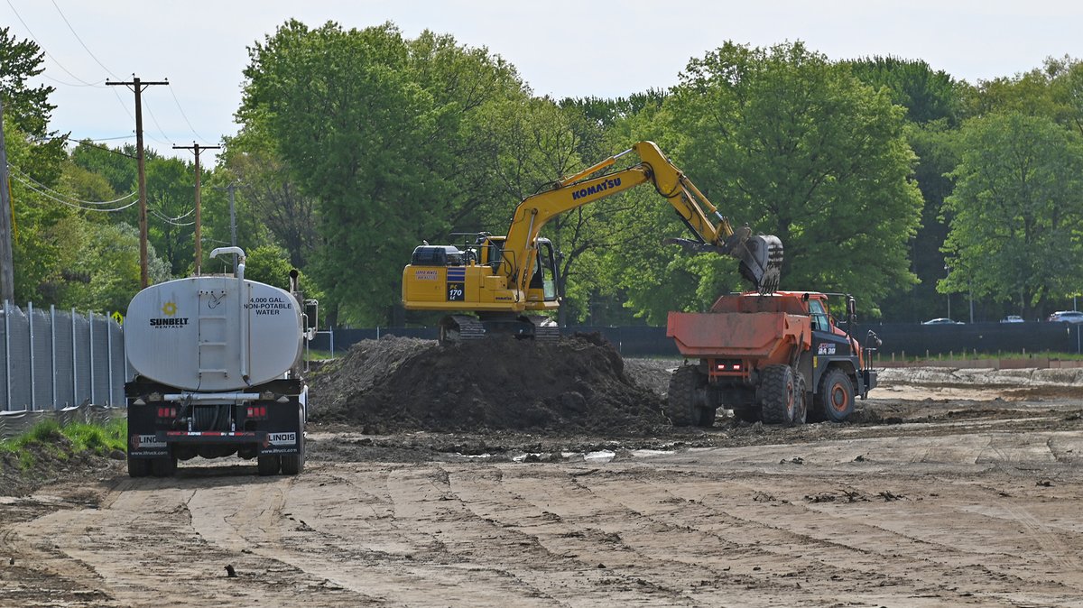 OHFacilities's tweet photo. The latest construction project for Perry Local Schools in Stark County kicked off Friday with the groundbreaking of its new middle school. The 156,358-square-foot facility that will accommodate students in grades 5-8. Opening for the 2028-29 school year. https://t.co/GUQa8NxJD0