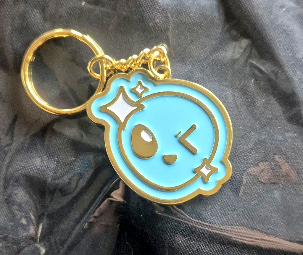 Man_Luffy_92's tweet photo. @ZLAN_FR 1 modèle collector (6% de chance), J'en ai pris qu'un seul et je suis tombée sur le collector 😆 https://t.co/niRXiRGz6c