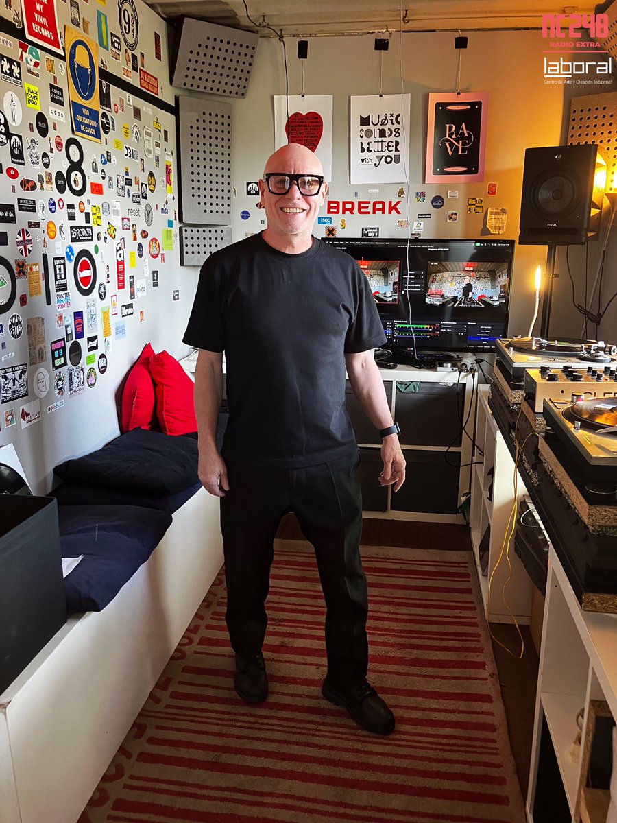 nc248Radio's tweet photo. 🔴 #endirecto 🔴 MP5 ELEKTRONISCHE hasta las 19:30 CEST|UTC+2 https://t.co/MsOrKXHMXi

⚫️ Powered by #Ecler y @LABoral https://t.co/5JMnJyjVq5