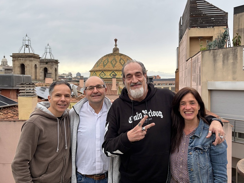 Fund_Mercedaria's tweet photo. Hoy hemos recibido de Dani el Rojo, q ha pasado por la Fundación para vernos y conversar sobre la cárcel, la reinserción y las segundas oportunidades.
Una entrevista directa, humana y llena de reflexiones que no dejarán indiferente a nadie.
Pronto podréis verla en nuestras redes. https://t.co/sepVcl9wJI