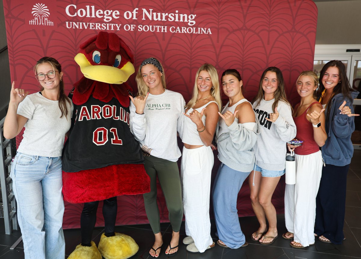 USC College of Nursing tweet media