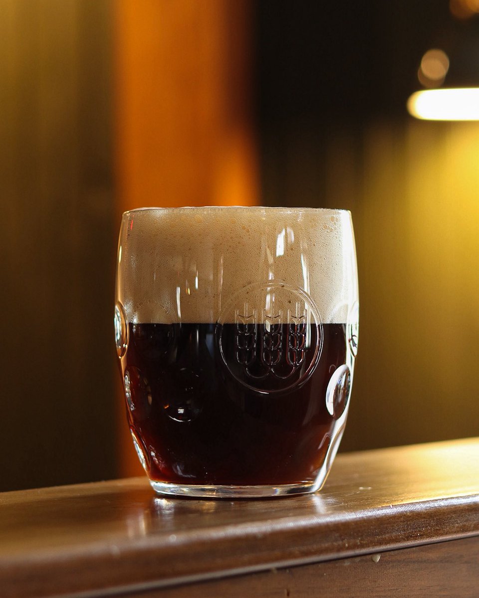 SchillingBeer's tweet photo. Pohoda 12° is our latest foray into the multifaceted world of dark Czech-style dark lagers. Using a blend of Weyermann's Barke Munich and Vienna malts, Pohoda showcases delicate notes of toasted bread, nougat, cocoa, and dark fruits. Available this Friday. 

Na zdraví! https://t.co/U55O9rGKhe