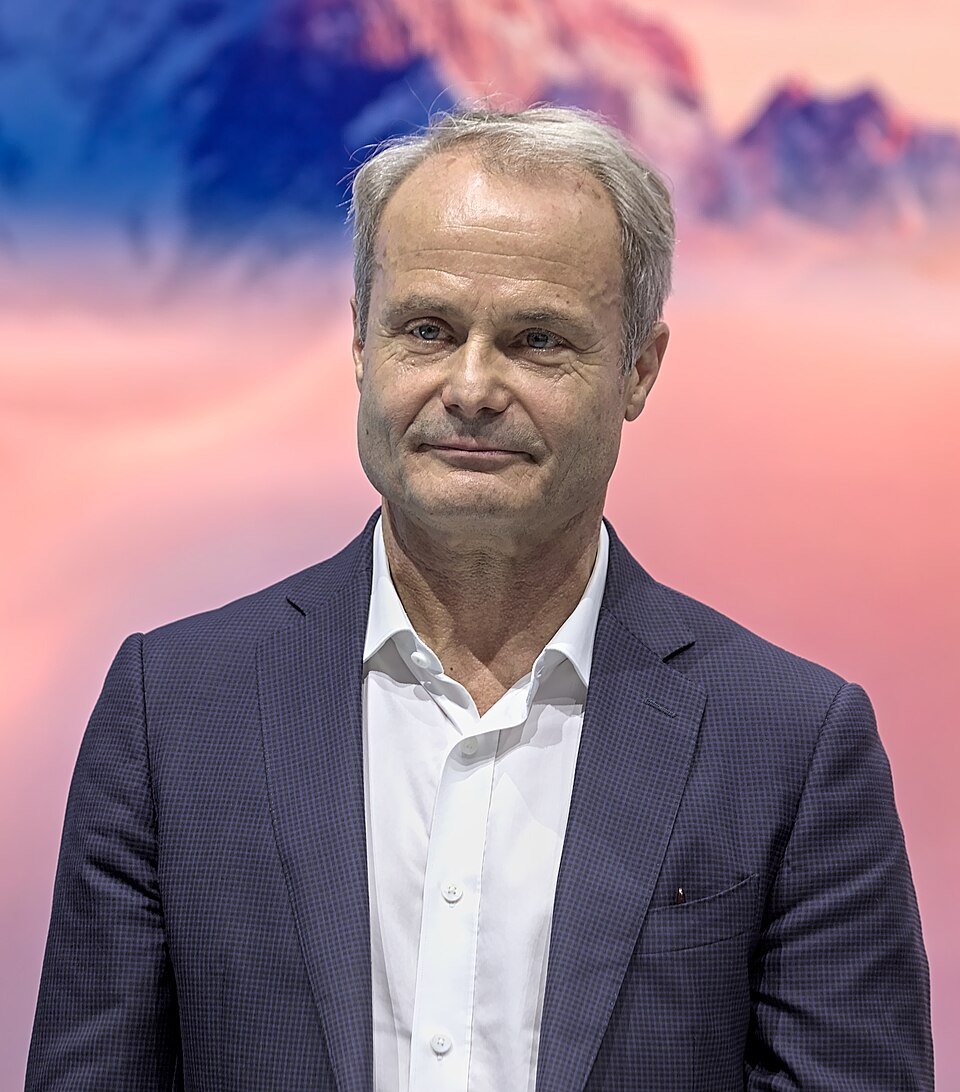 ModafinilLover's tweet photo. @vispojuan @D3CZN Even Chinese brands will use German designers. This man is the lead designer at BYD https://t.co/7uNARMQfYf