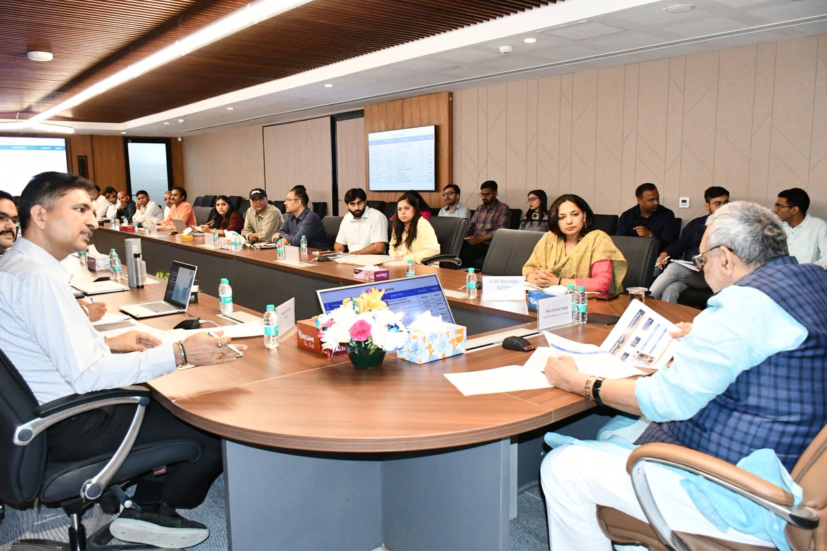 Ministry of Textiles tweet media